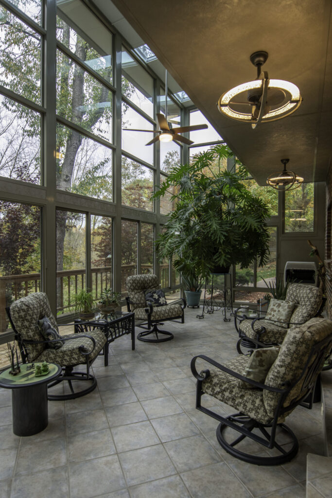 Studio Sunroom 16