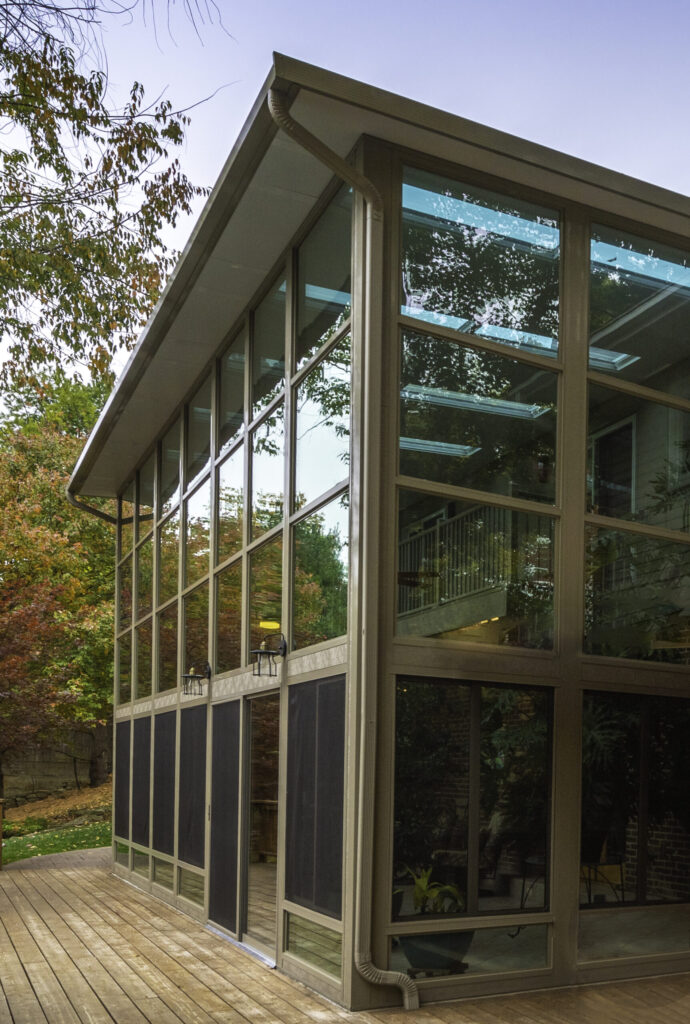 Studio Sunroom 17