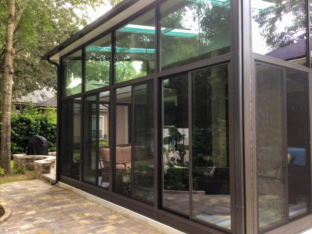 Studio Sunroom 24