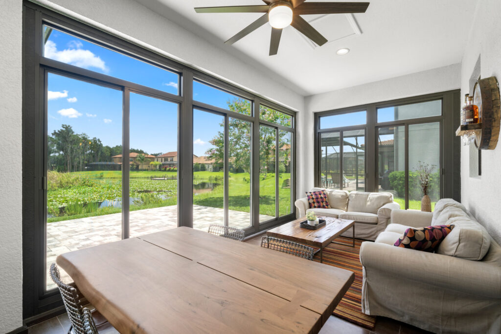 Studio Sunroom 57