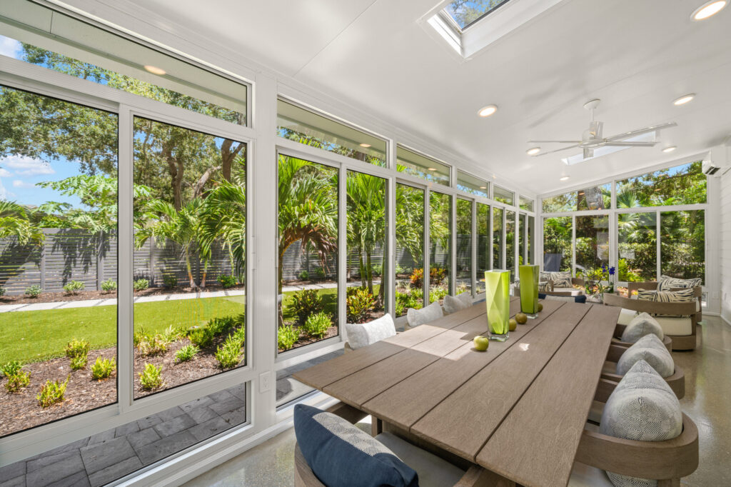 Studio Sunroom 6
