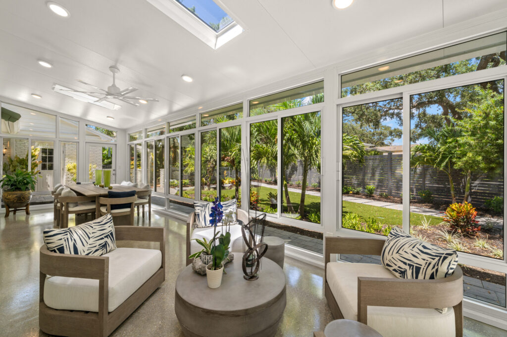 Studio Sunroom 7